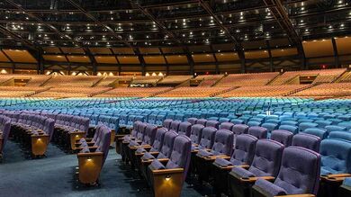 Auditorium and theater seating for schools and universities. | Irwin ...