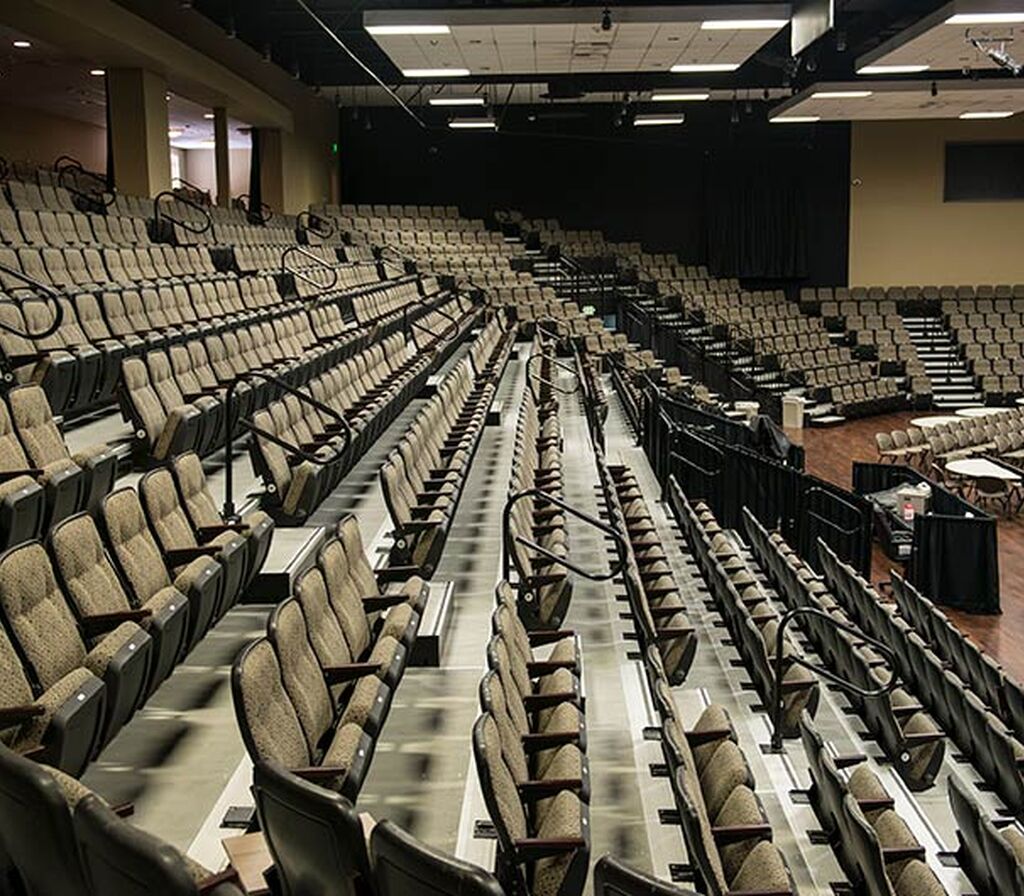 Bayside Church With Nose-mount Marquee Chairs On Tapered, Model 5000 